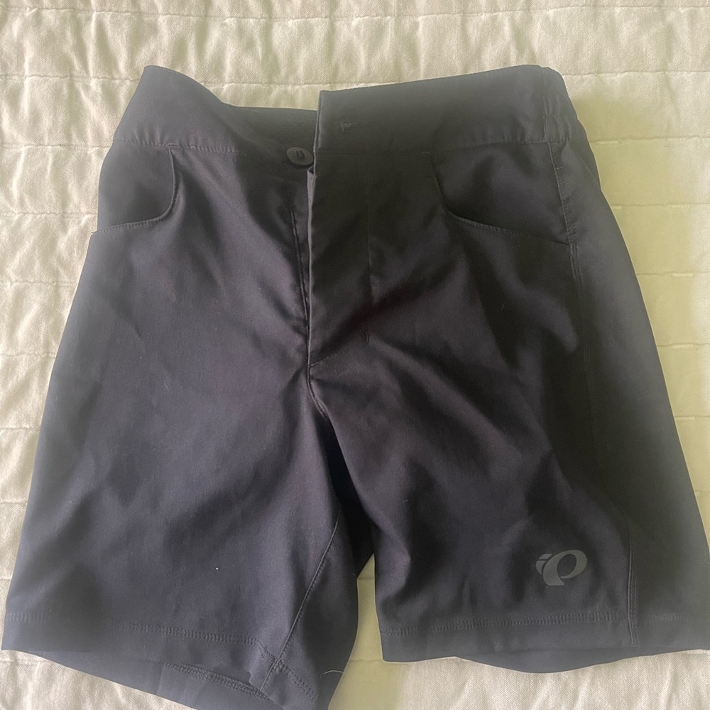 Pearl Izumi youth bike shorts